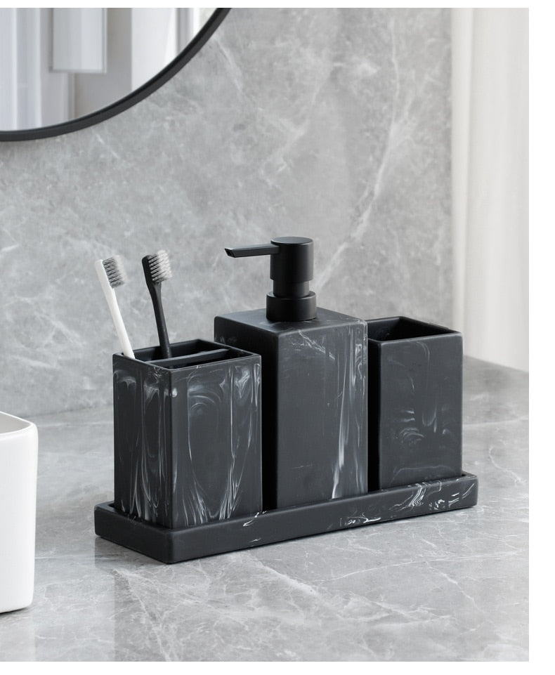 Black & White Bathroom (4pcs)